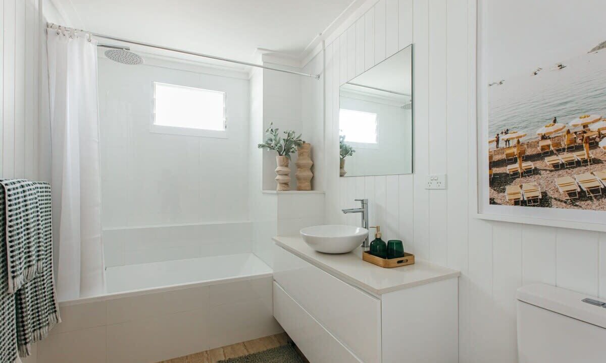 Photo of Bathroom in St Huberts Island