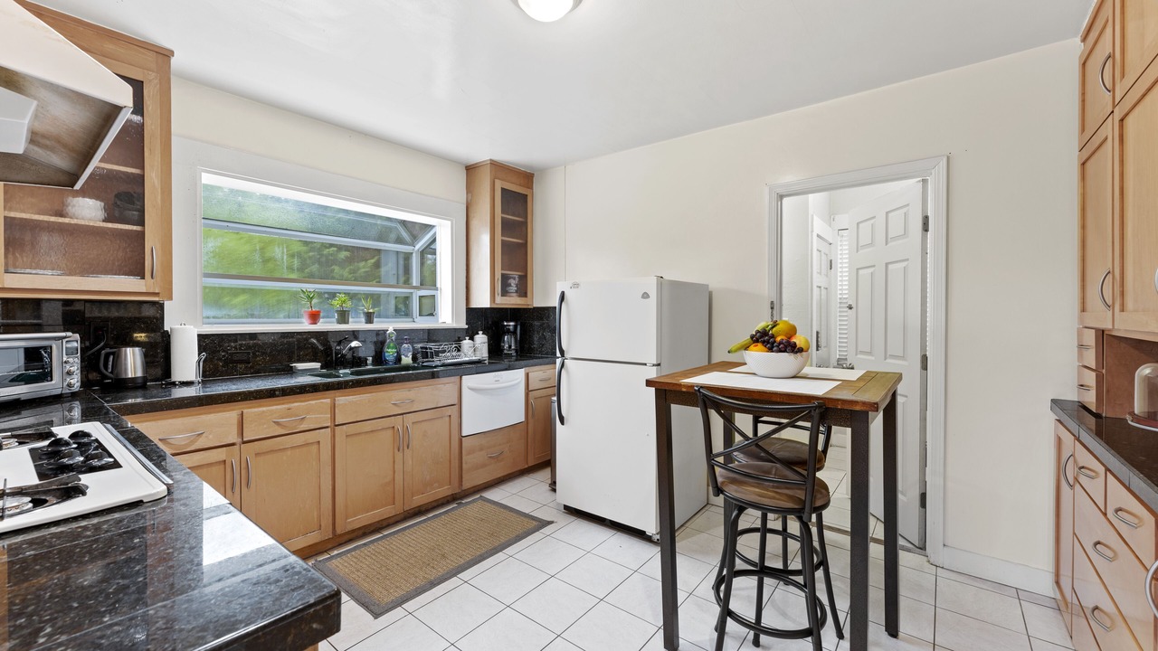 Photo of Others in Sunnyside