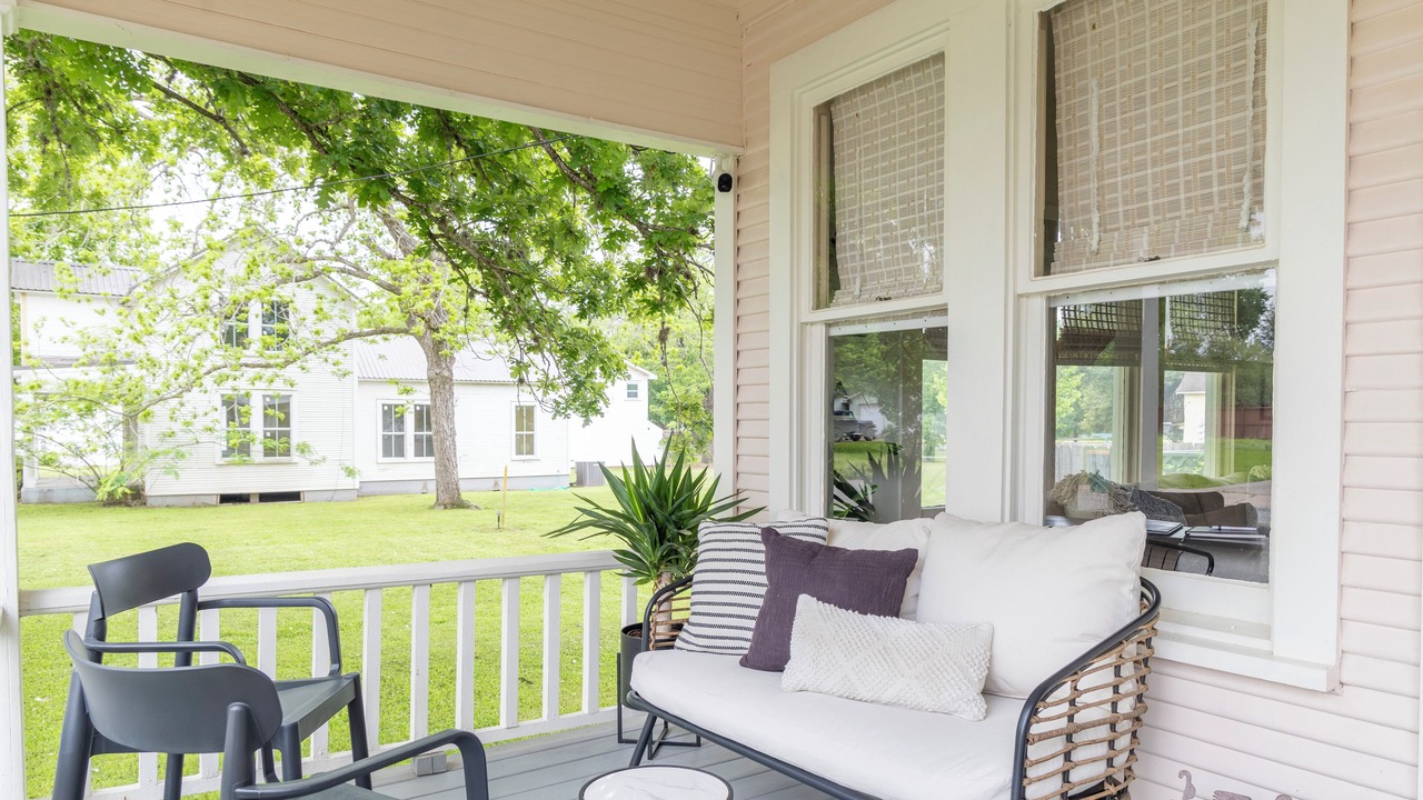 Photo of Patio Balcony in La Grange