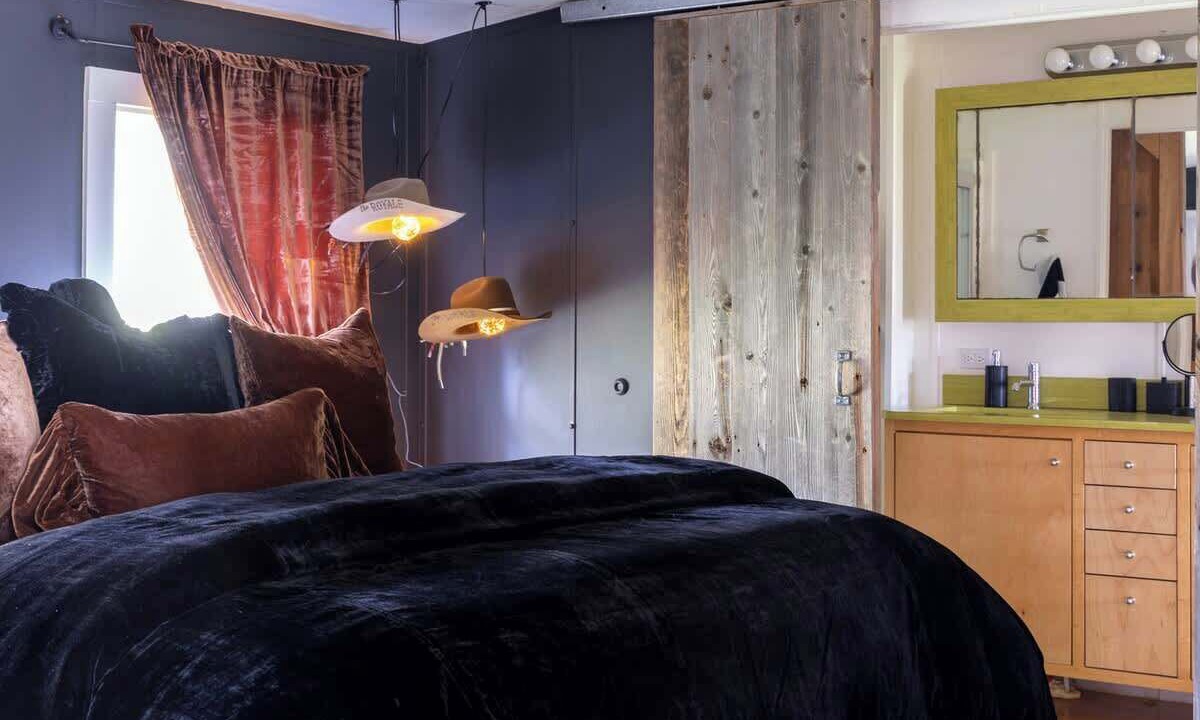 Photo of Bedroom in Ledbetter