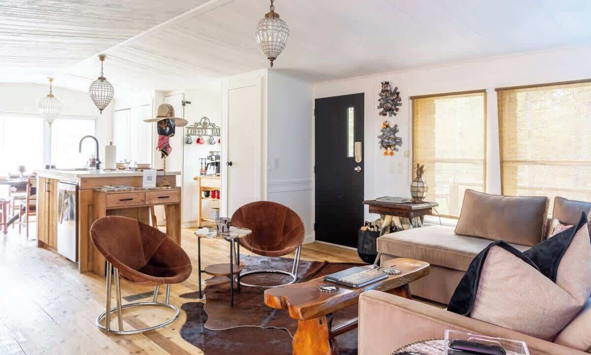 Photo of Livingroom in Ledbetter