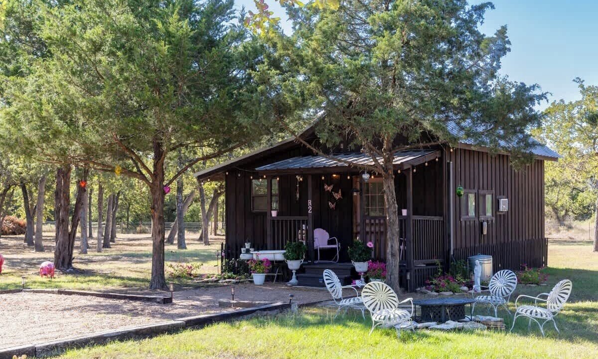 Photo of Outdoor in Ledbetter