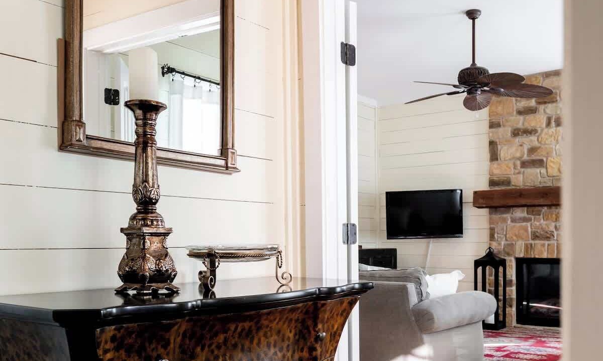 Photo of Livingroom in Round Top