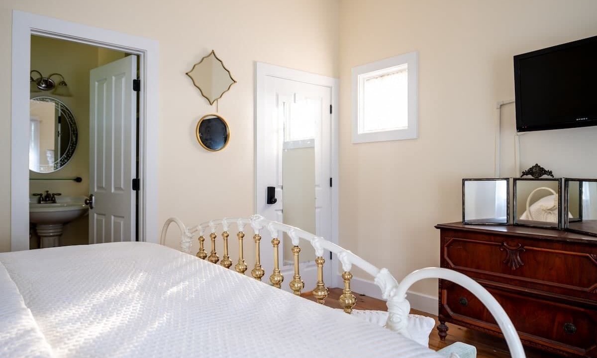 Photo of Bedroom in Round Top