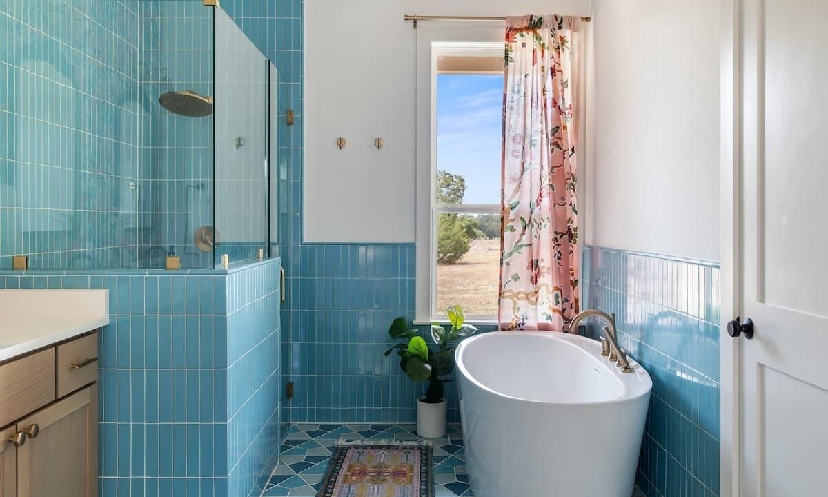 Photo of Bathroom in Round Top