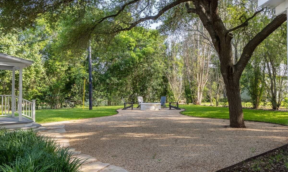 Photo of Outdoor in Round Top