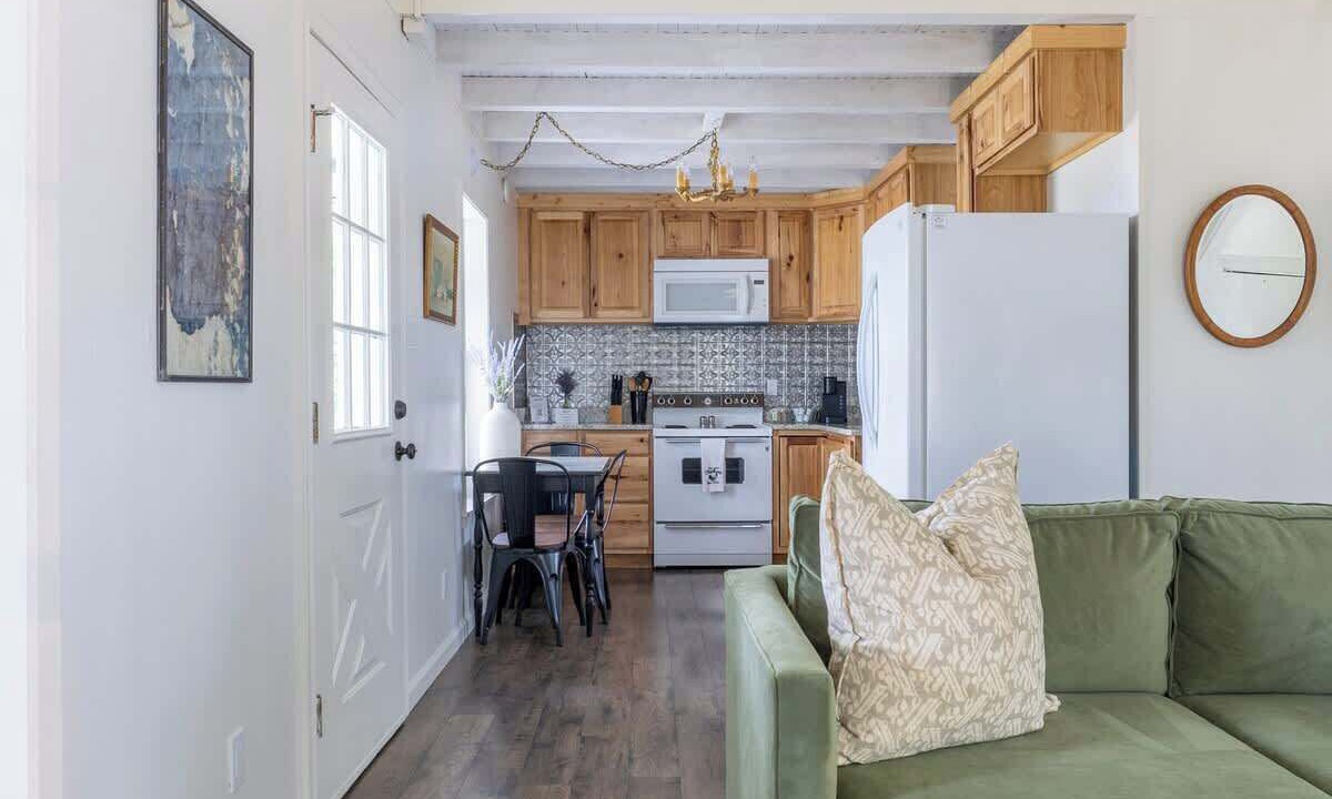 Photo of Livingroom in Round Top