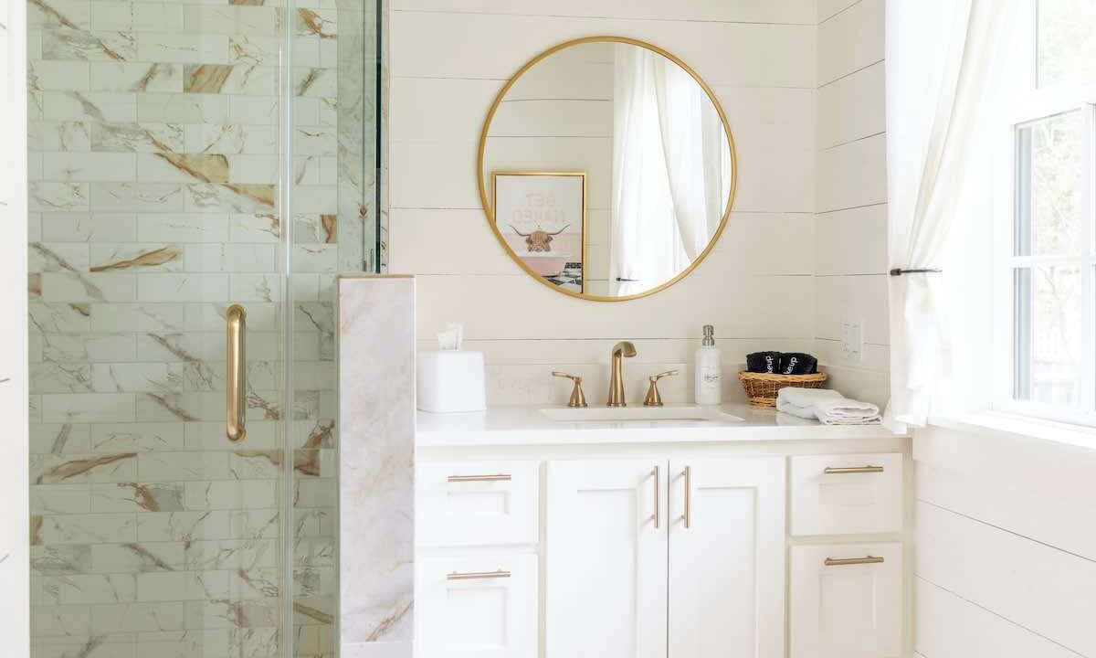 Photo of Bathroom in Round Top