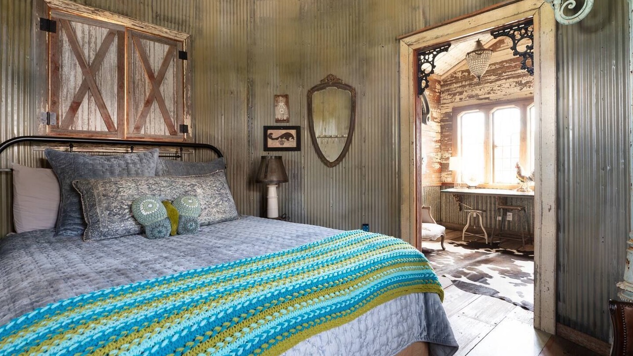 Photo of Bedroom in La Grange