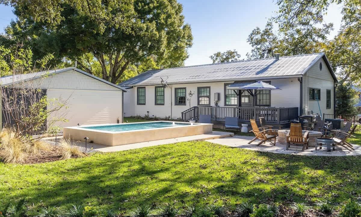 Photo of Outdoor in Round Top