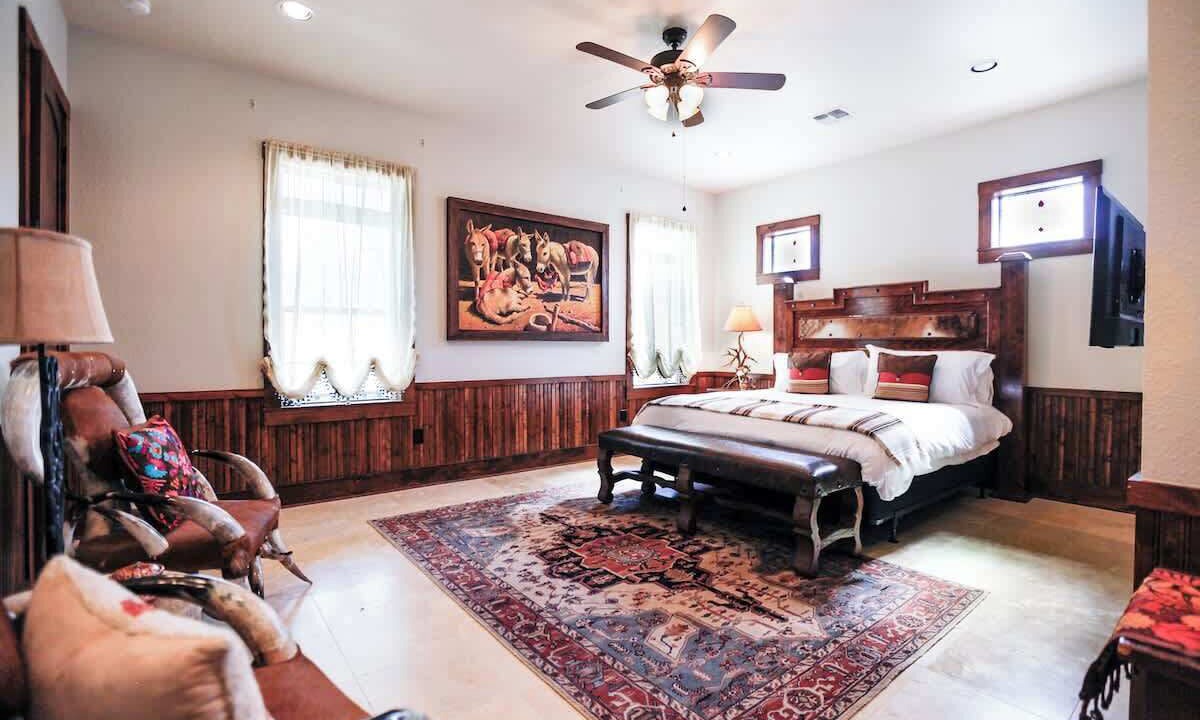 Photo of Bedroom in Round Top