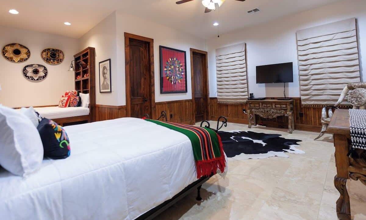Photo of Bedroom in Round Top