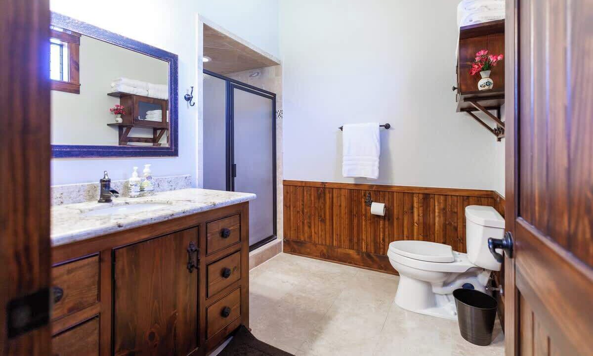 Photo of Bathroom in Round Top
