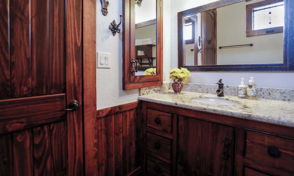 Photo of Bathroom in Round Top