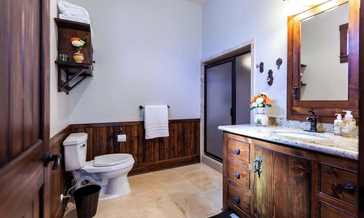 Photo of Bathroom in Round Top