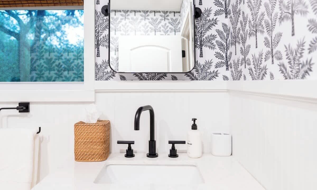 Photo of Bathroom in Round Top