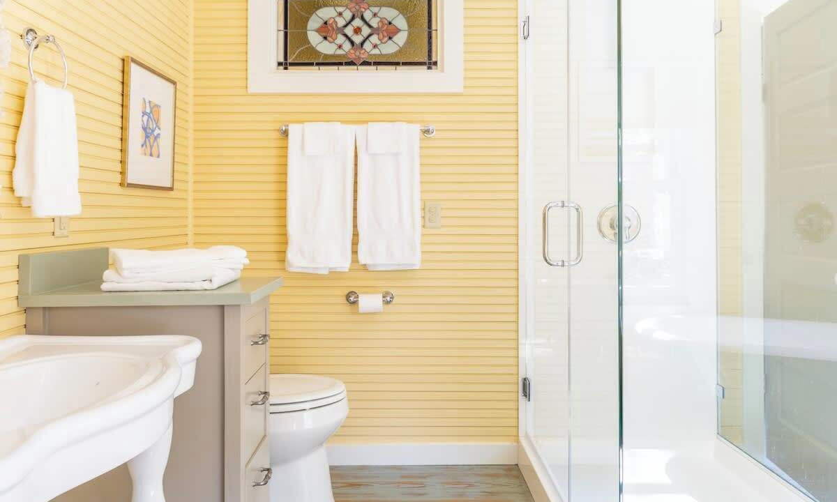 Photo of Bathroom in Round Top