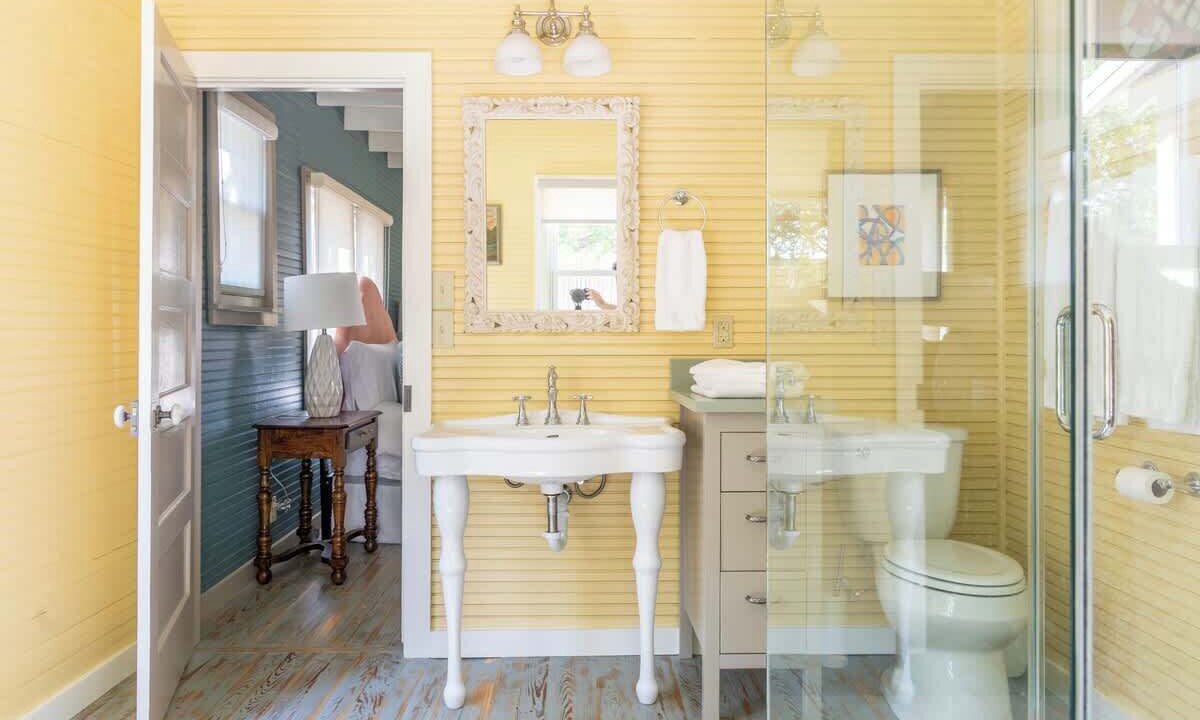 Photo of Bathroom in Round Top