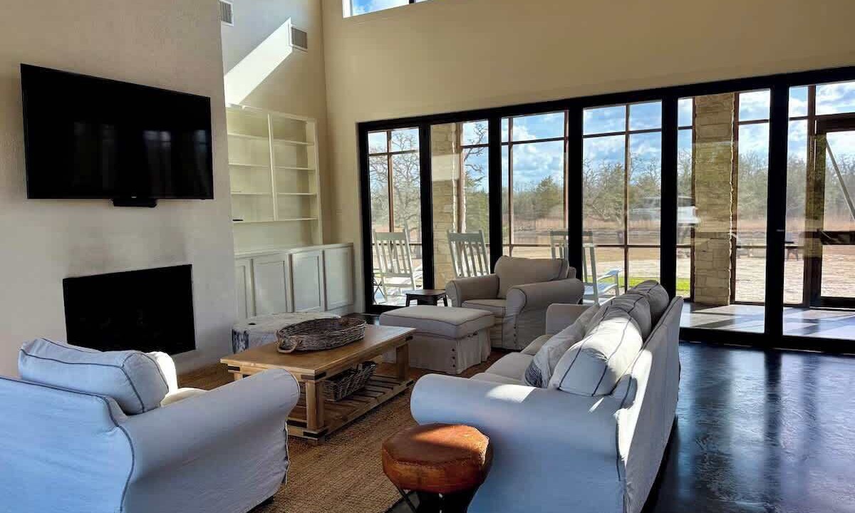 Photo of Livingroom in Carmine