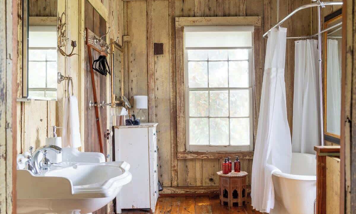 Photo of Bathroom in Round Top