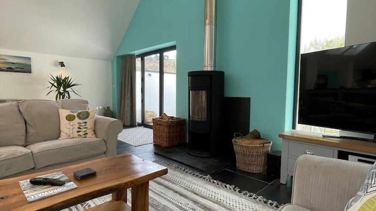 Photo of Livingroom in Trewarmett