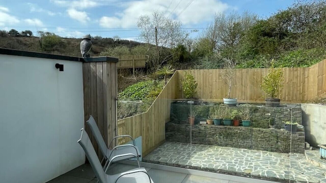 Photo of Patio Balcony in Trewarmett