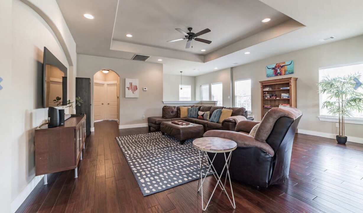Photo of Livingroom in Hudson Bend