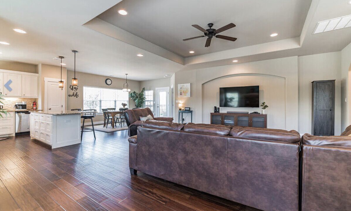 Photo of Livingroom in Hudson Bend