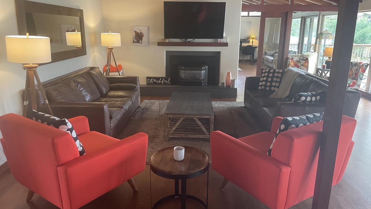 Photo of Livingroom in Cascade