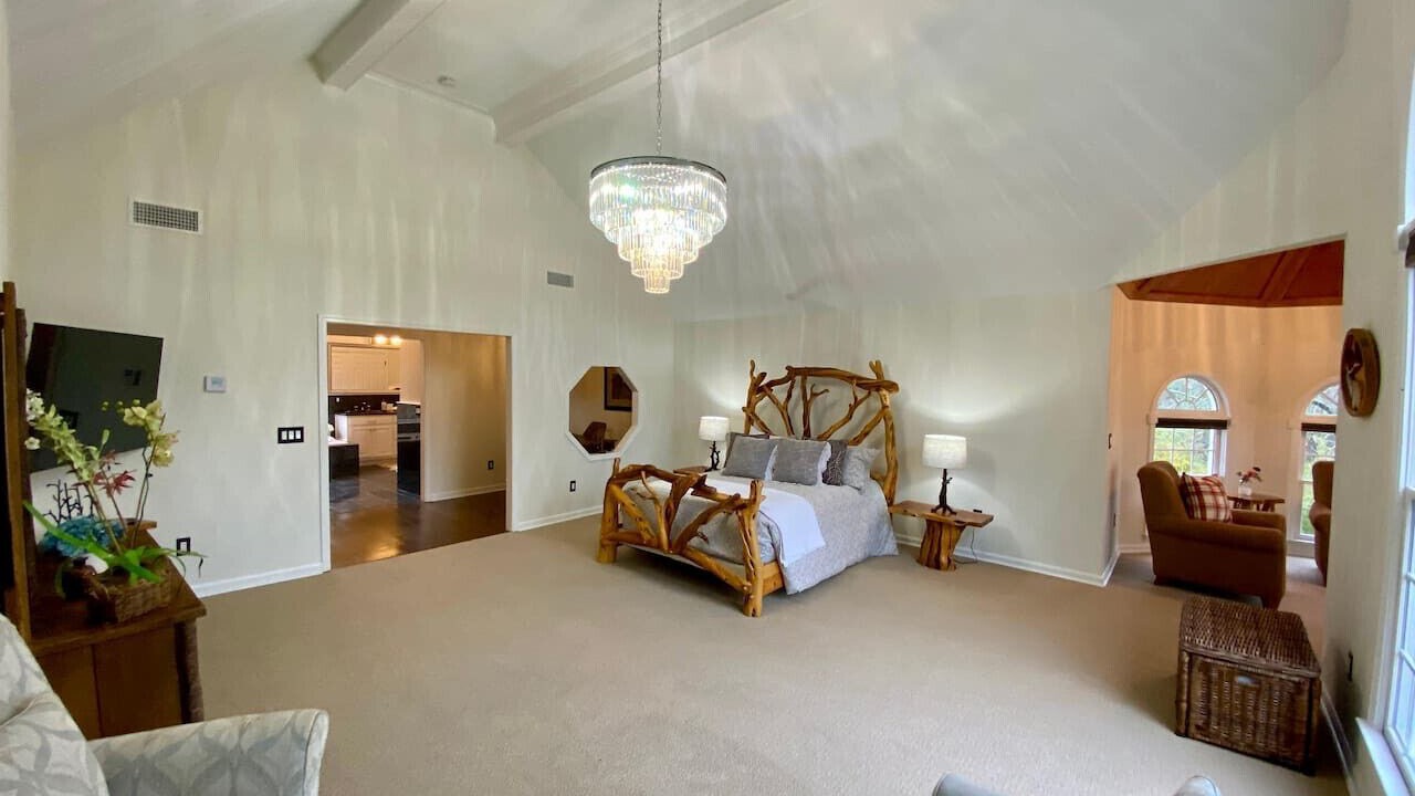 Photo of Bedroom in Dahlonega