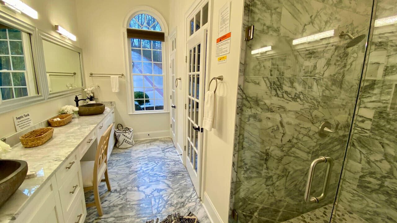 Photo of Bathroom in Dahlonega