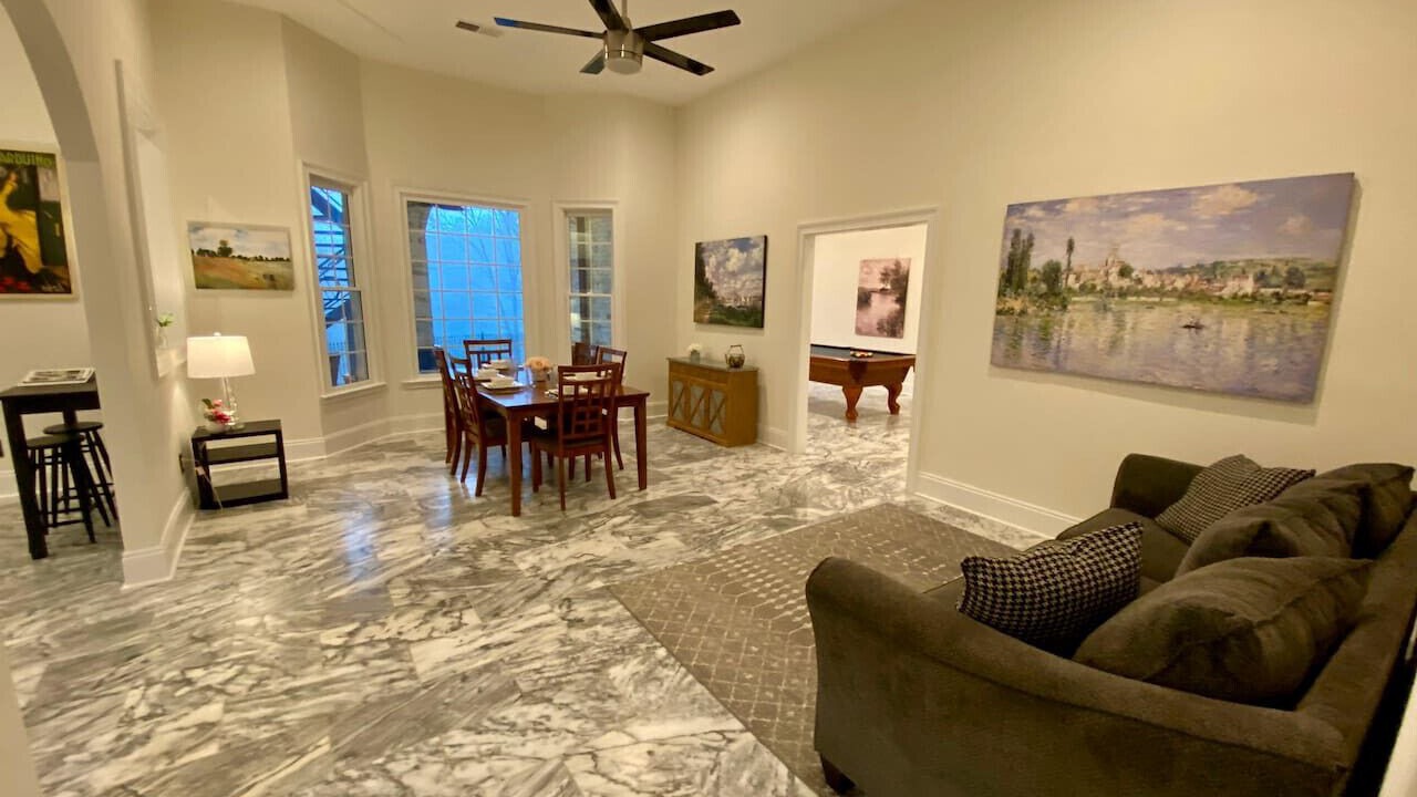 Photo of Livingroom in Dahlonega