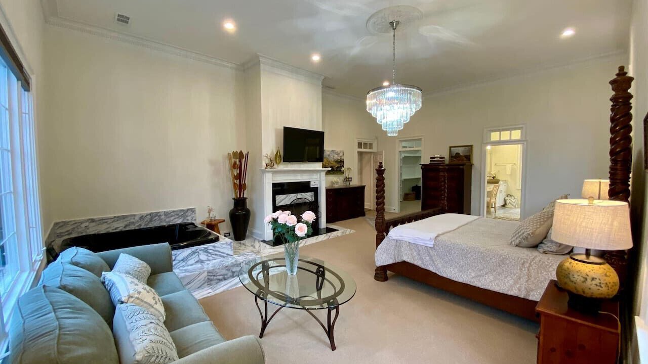 Photo of Bedroom in Dahlonega