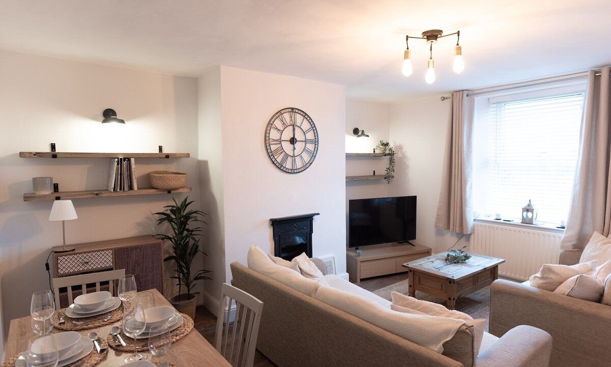 Photo of Livingroom in Deepcar