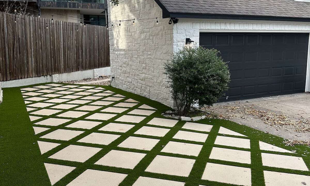 Photo of Outdoor in South River City