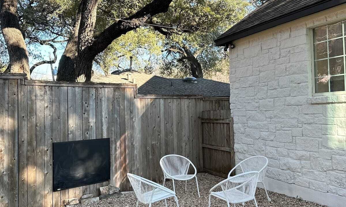 Photo of Outdoor in South River City