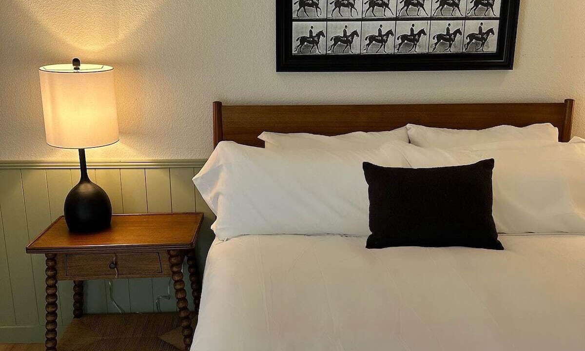 Photo of Bedroom in South River City