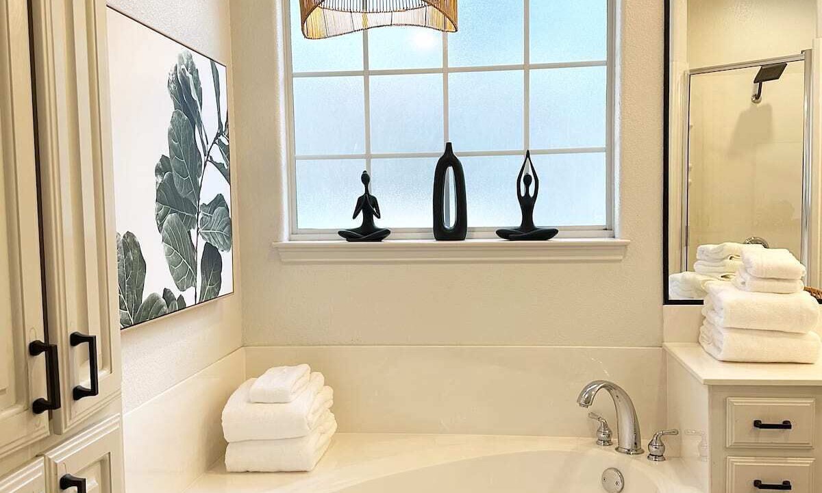 Photo of Bathroom in South River City