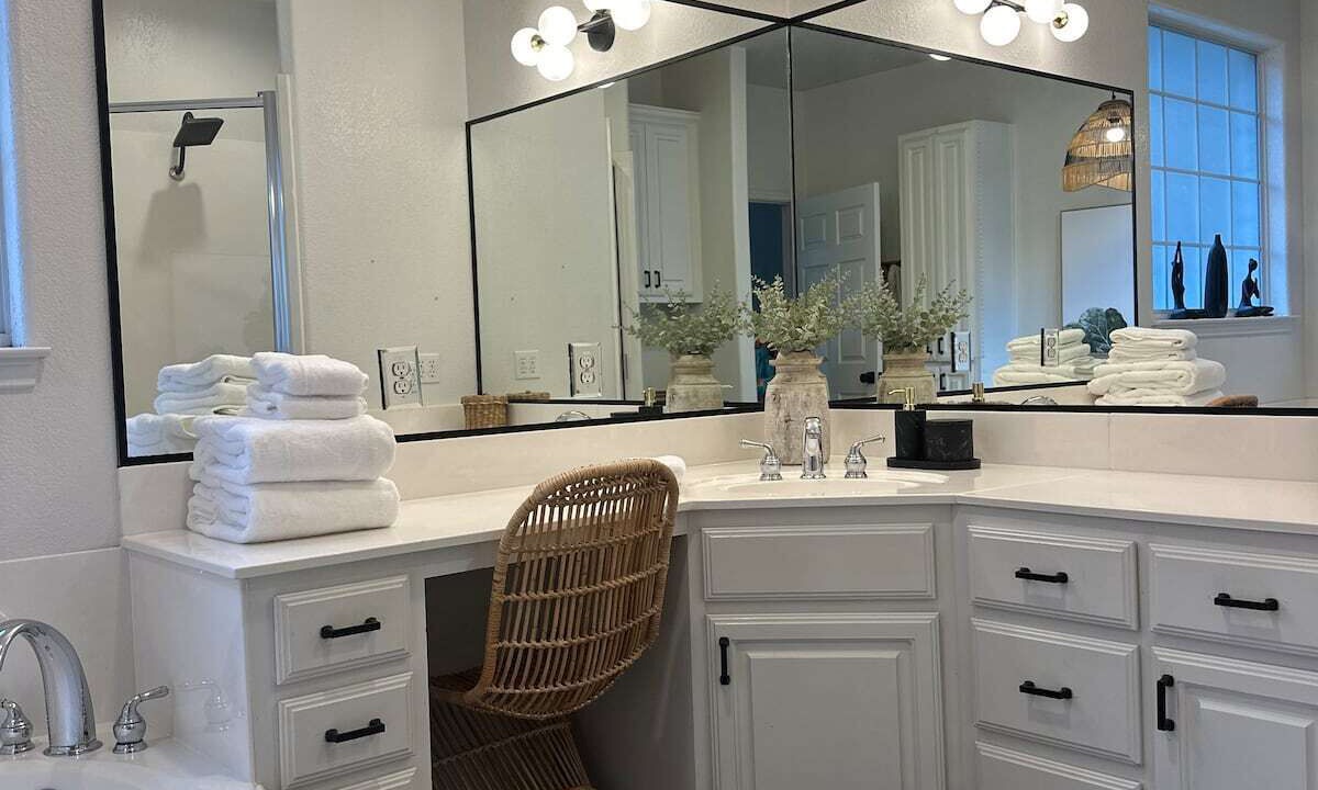 Photo of Bathroom in South River City