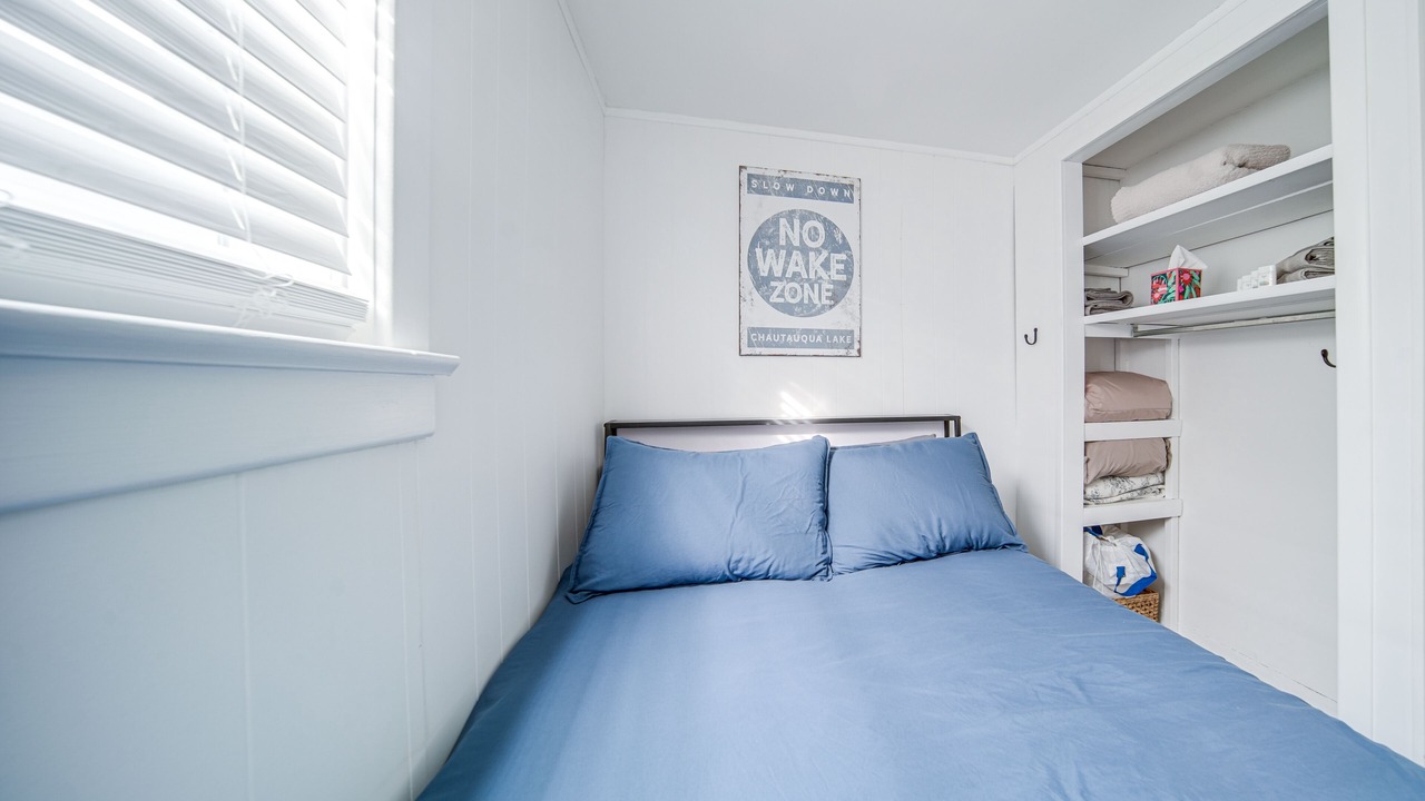Photo of Bedroom in Jamestown West