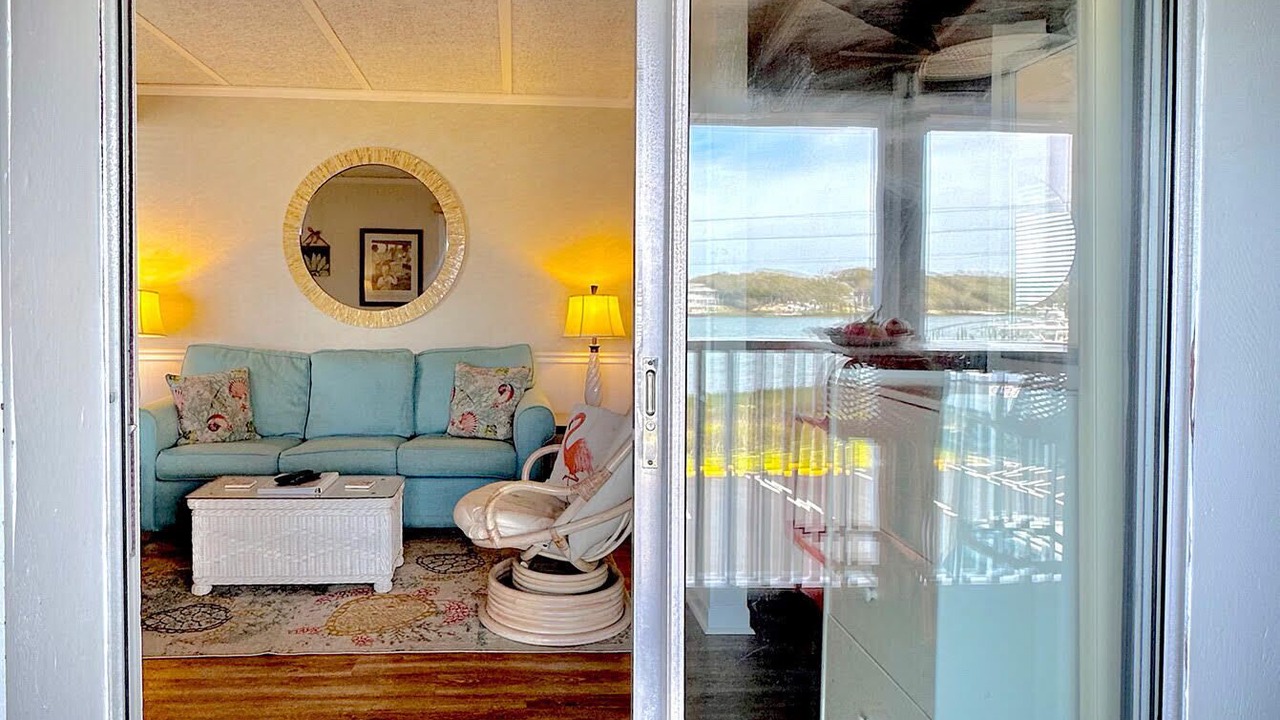 Photo of Livingroom in Atlantic Beach