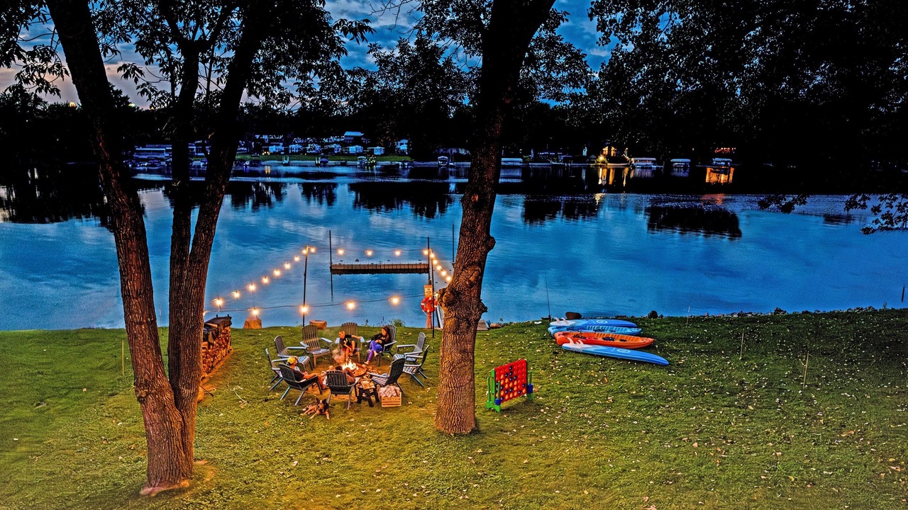 Photo of Outdoor in Newville
