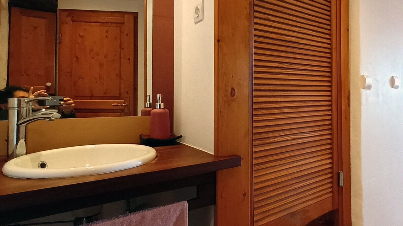 Photo of Bathroom in Castelnau-Pegayrols
