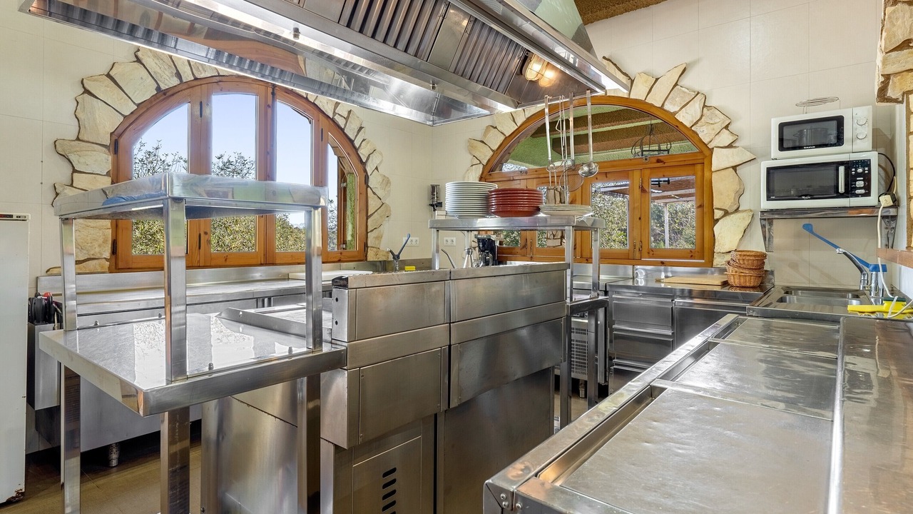 Photo of Kitchen in La Riera de Gaia