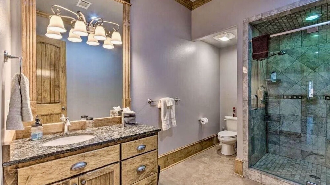 Photo of Bathroom in Drasco