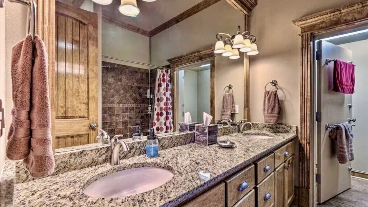 Photo of Bathroom in Drasco