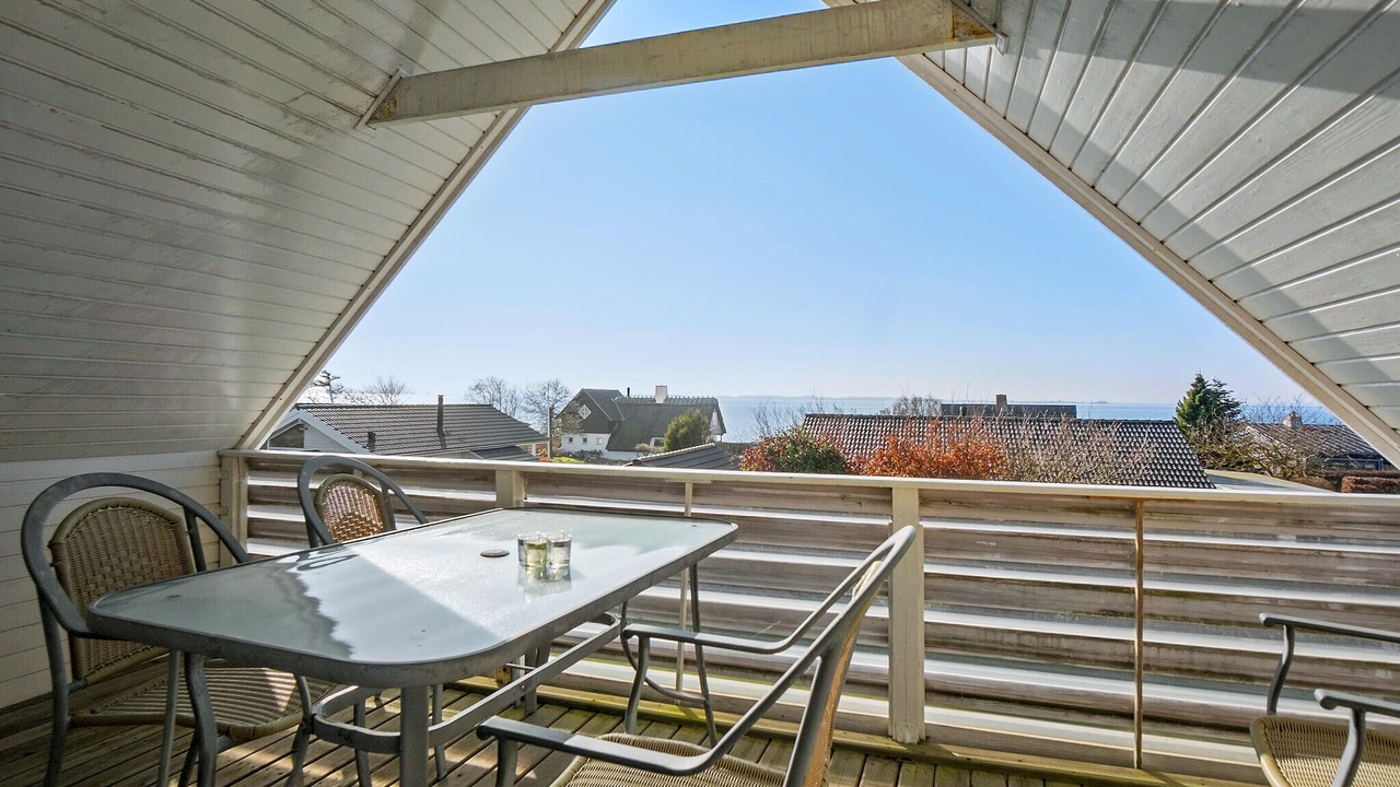 Photo of Others in Næs