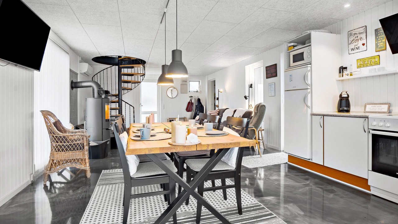 Photo of Others in Næs