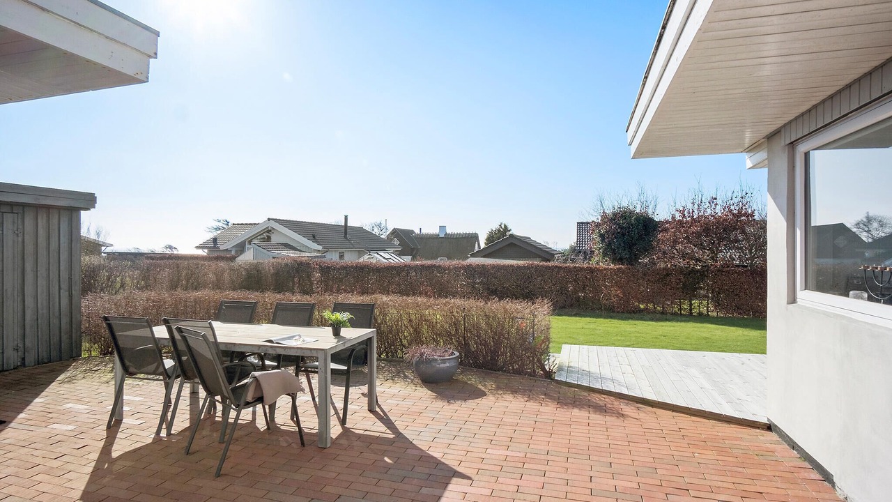 Photo of Others in Næs