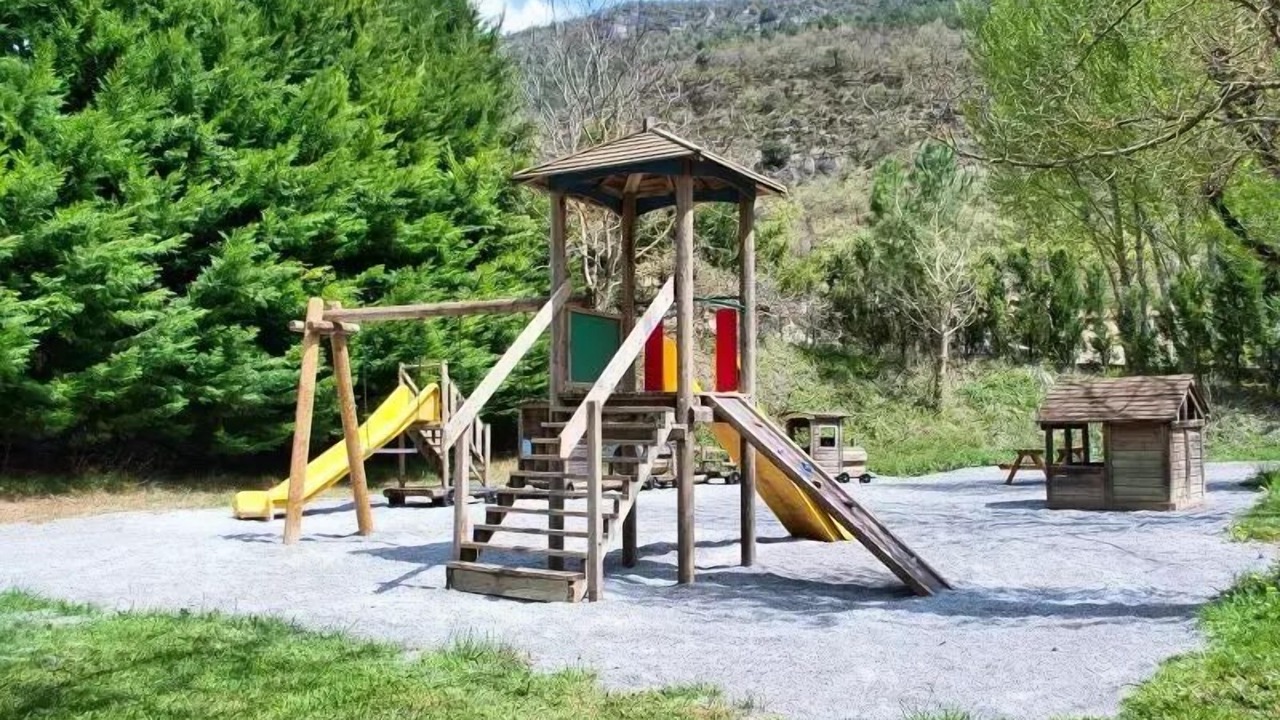 Photo of Others in Boyne